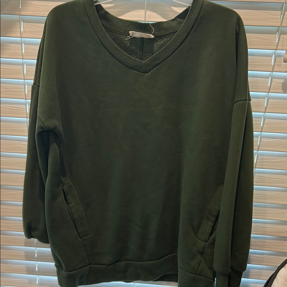 Zenana Outfitters Forest Green Sweatshirt